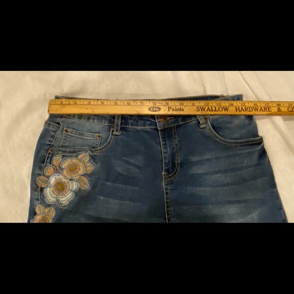 Size 10 Embroidered jeans ! Orange brand - Picture 6 of 9